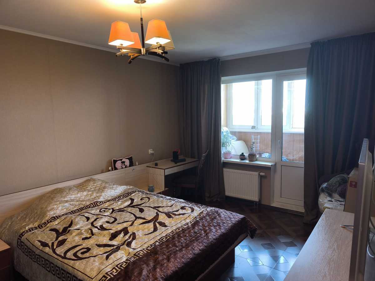 Продажа 3-комнатной квартиры 98.2 м², Здолбуновская ул., 13
