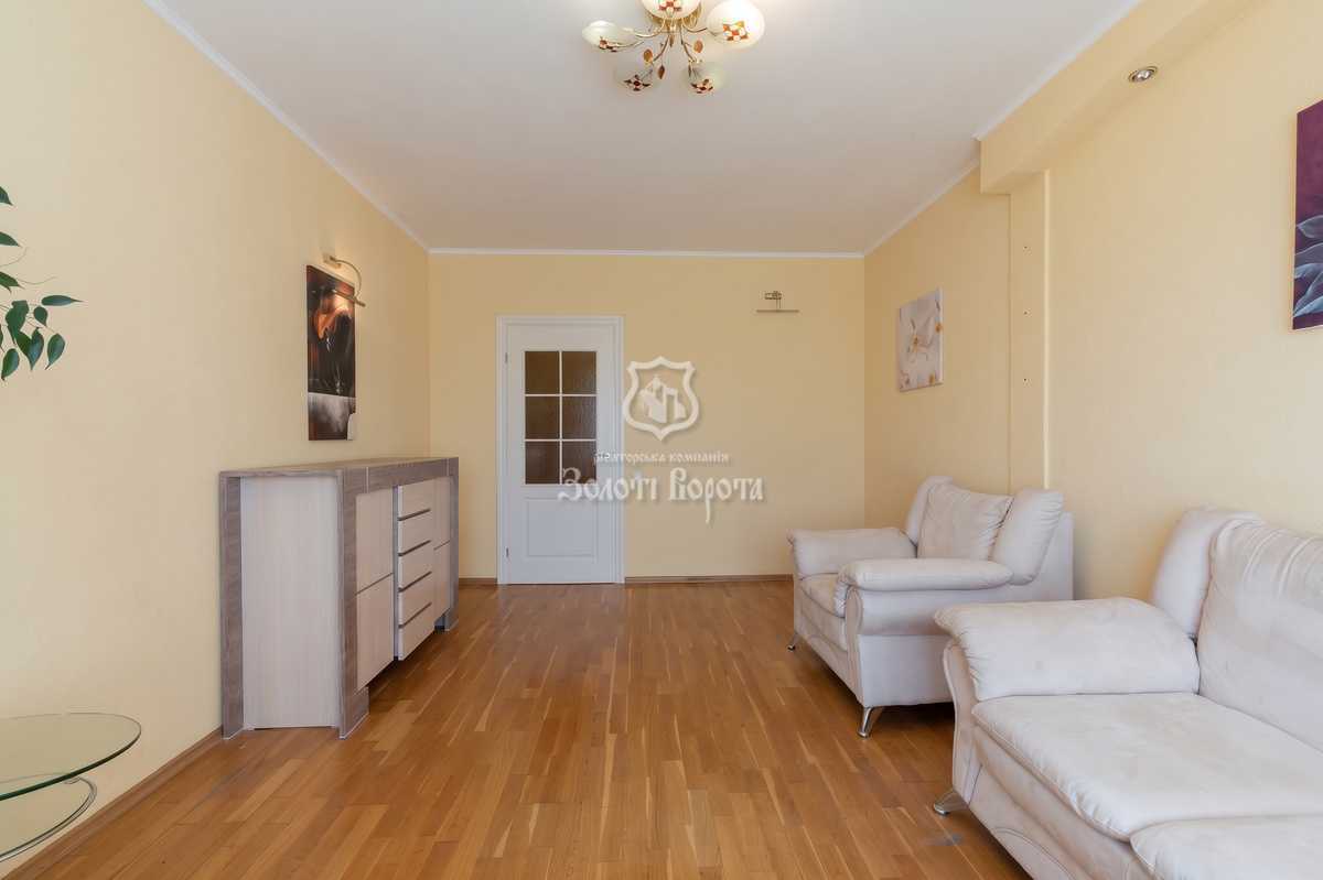 Продажа 1-комнатной квартиры 43 м², Михаила Донца ул., Драгоманова, 12а