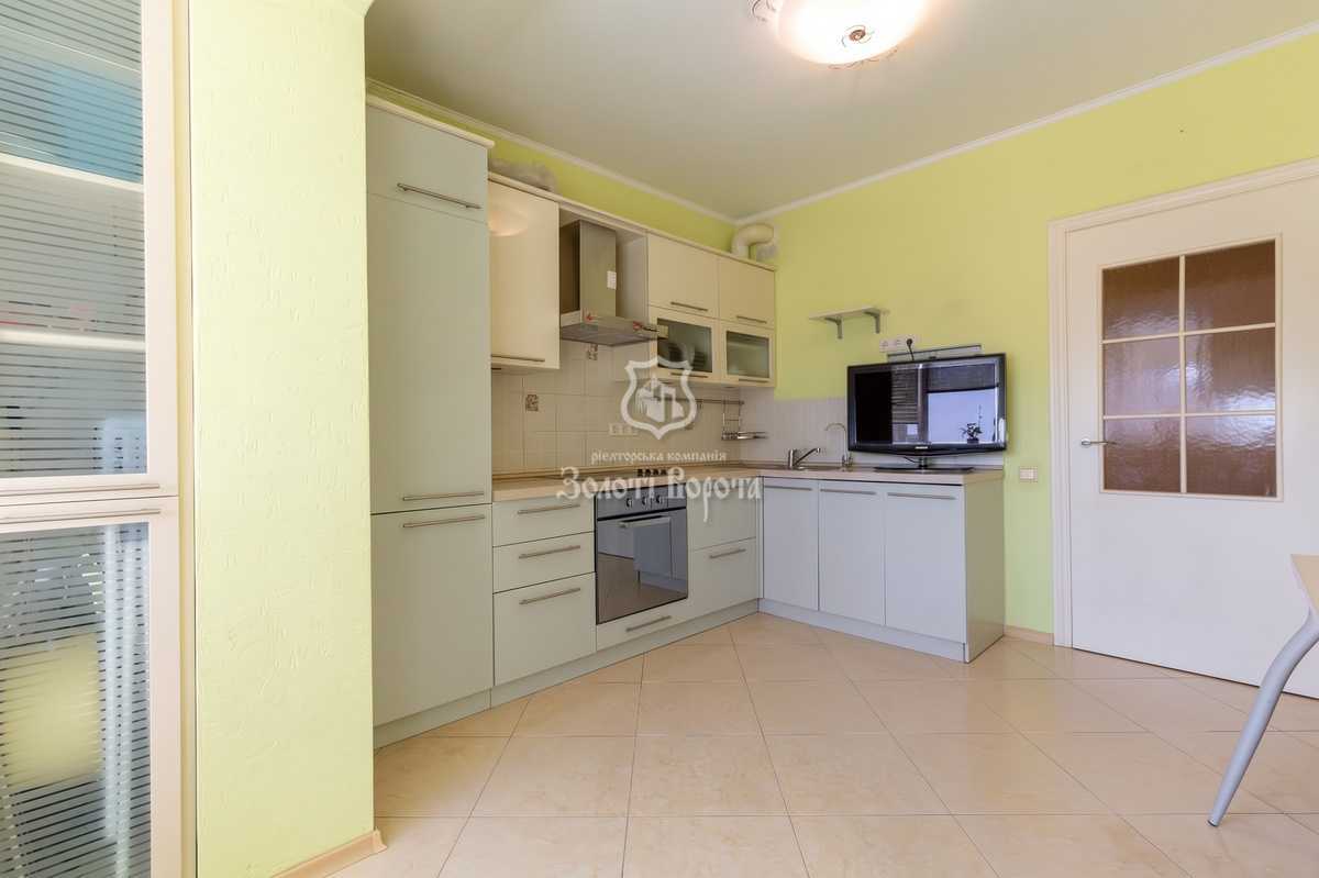 Продажа 1-комнатной квартиры 43 м², Михаила Донца ул., Драгоманова, 12а