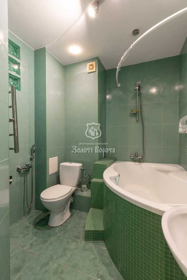 Продажа 1-комнатной квартиры 43 м², Михаила Донца ул., Драгоманова, 12а