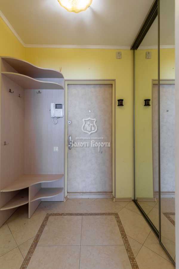 Продажа 1-комнатной квартиры 43 м², Михаила Донца ул., Драгоманова, 12а