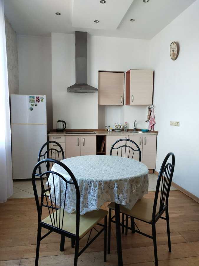 Аренда 1-комнатной квартиры 50 м², Екатерининская ул., 90
