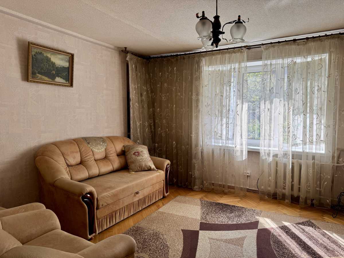 Продажа 2-комнатной квартиры 52 м², Генерала Витрука ул., 7А