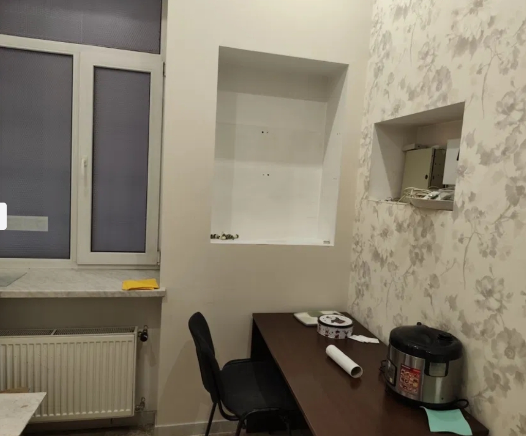 Оренда офісу 95 м², Польська вул.