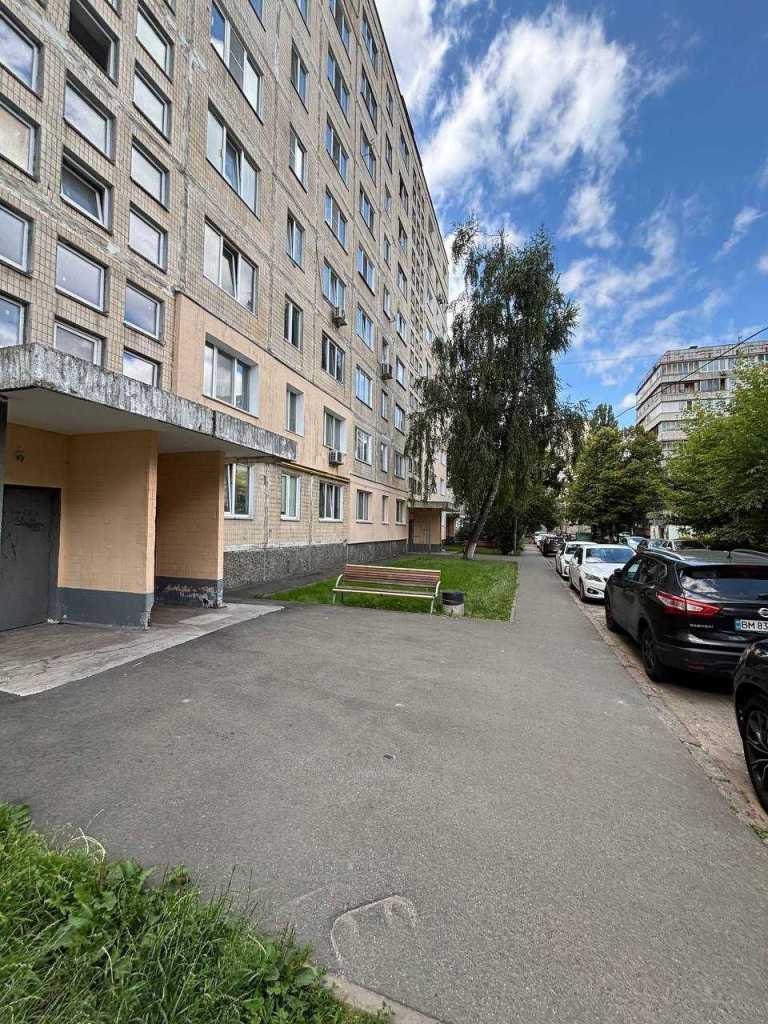 Продажа 3-комнатной квартиры 69 м², Академика Булаховского ул., 30А