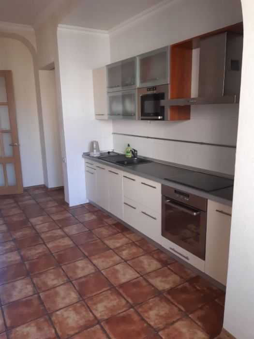 Продажа 4-комнатной квартиры 173 м², Институтская ул., 22/7