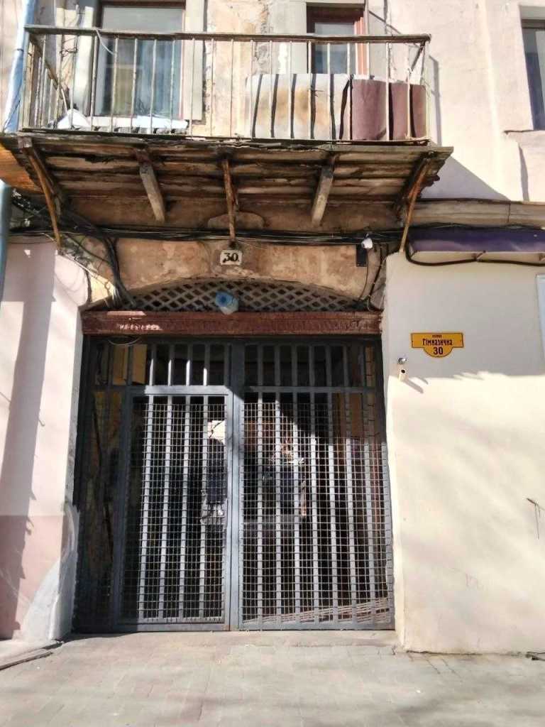 Продажа 1-комнатной квартиры 30 м², Гімназична, 30