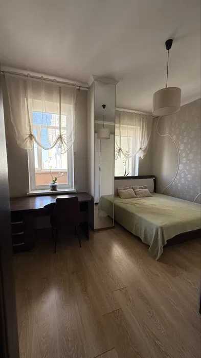 Продажа 2-комнатной квартиры 69 м², Пишоновская ул.