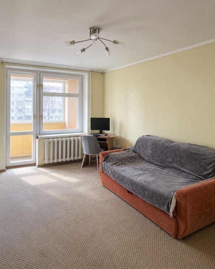 Продажа 1-комнатной квартиры 45.8 м², Чеська