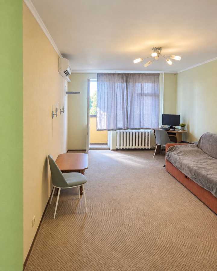 Продажа 1-комнатной квартиры 45.8 м², Чеська