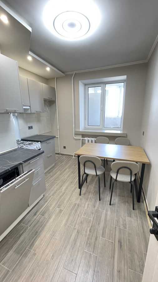 Продажа 2-комнатной квартиры 64.2 м², Шолохова ул., 36