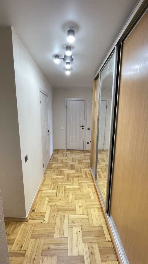 Продажа 2-комнатной квартиры 64.2 м², Шолохова ул., 36