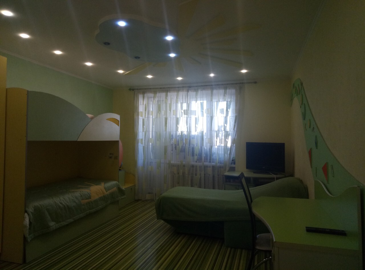 Продажа 3-комнатной квартиры 150 м², Тополевая ул., 26