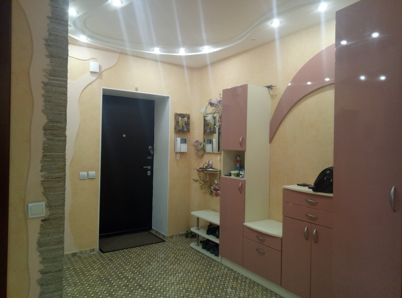 Продажа 3-комнатной квартиры 150 м², Тополевая ул., 26