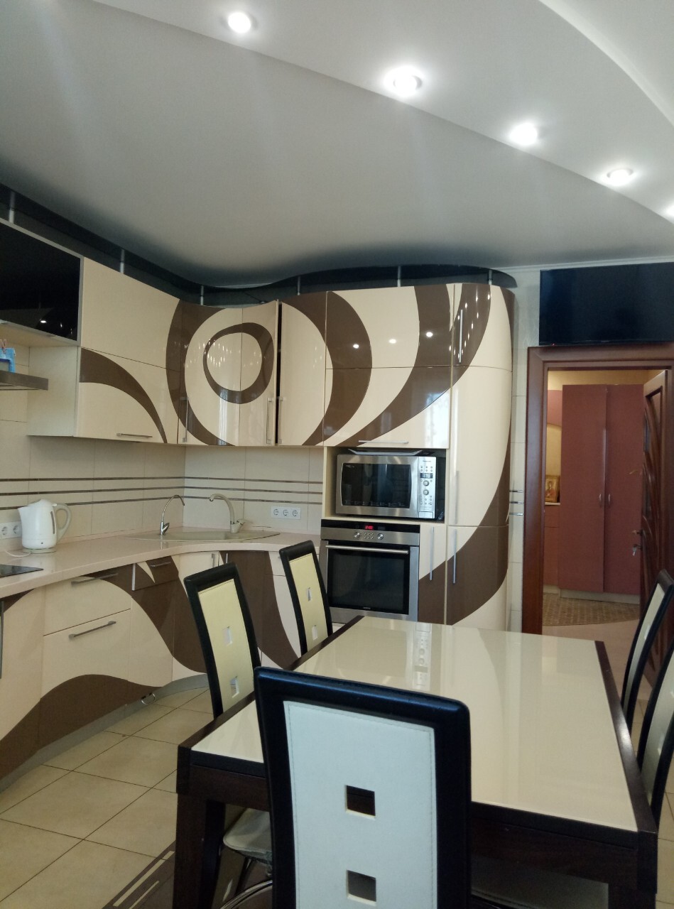 Продажа 3-комнатной квартиры 150 м², Тополевая ул., 26
