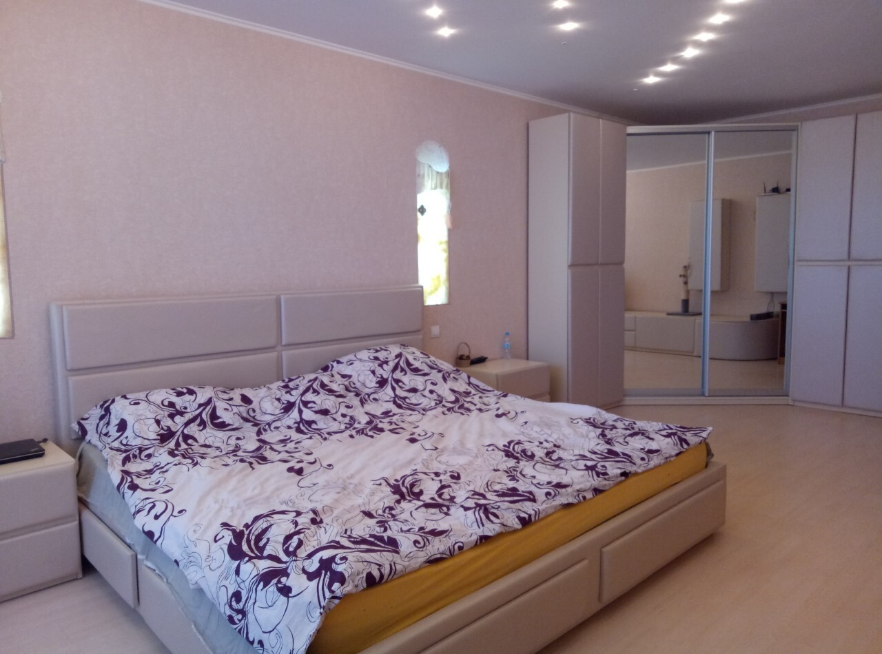 Продажа 3-комнатной квартиры 150 м², Тополевая ул., 26