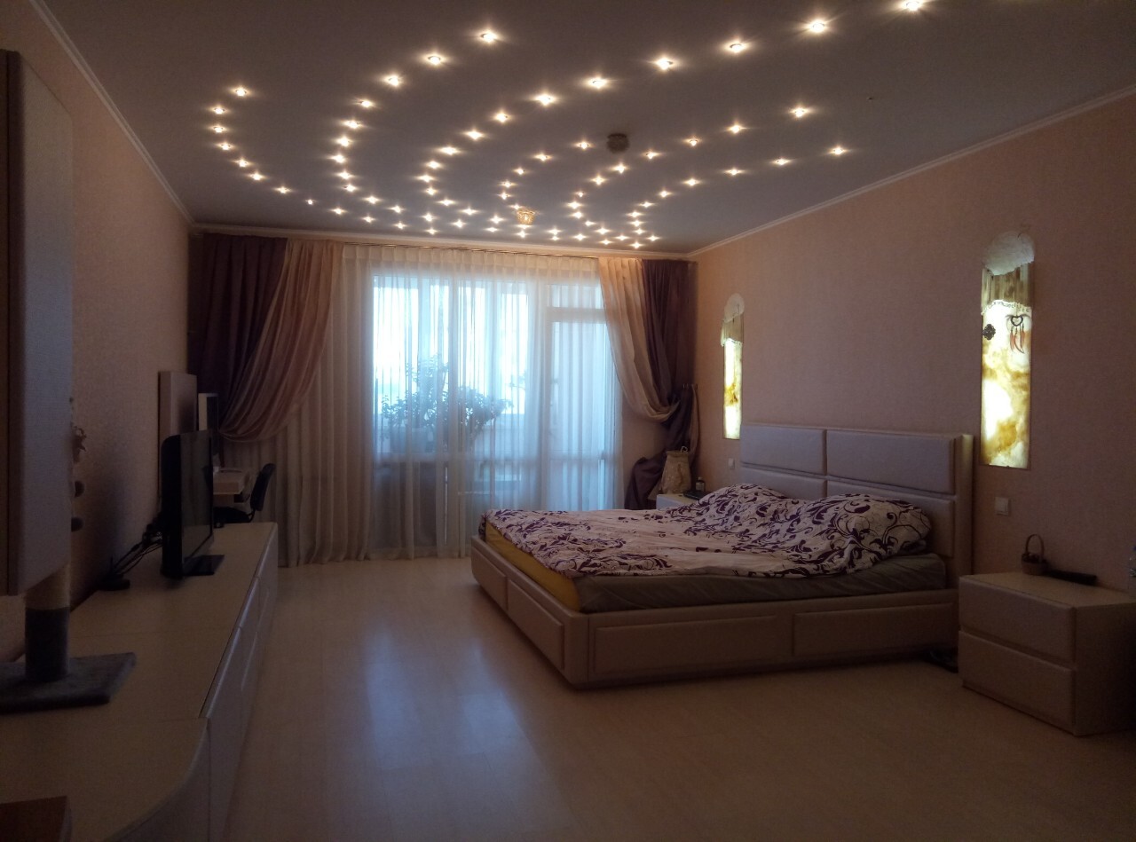 Продажа 3-комнатной квартиры 150 м², Тополевая ул., 26