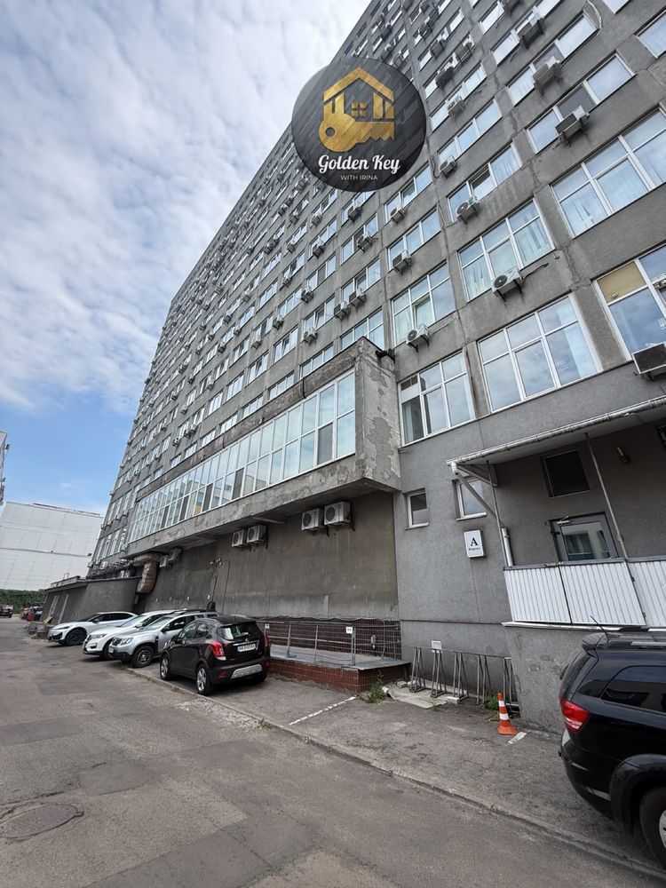 Продажа офиса 39.7 м², Евгения Сверстюка ул., 11