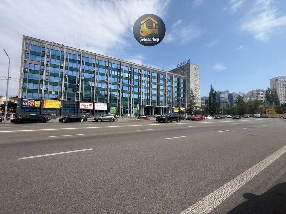 Продажа офиса 40.7 м², Евгения Сверстюка ул., 11