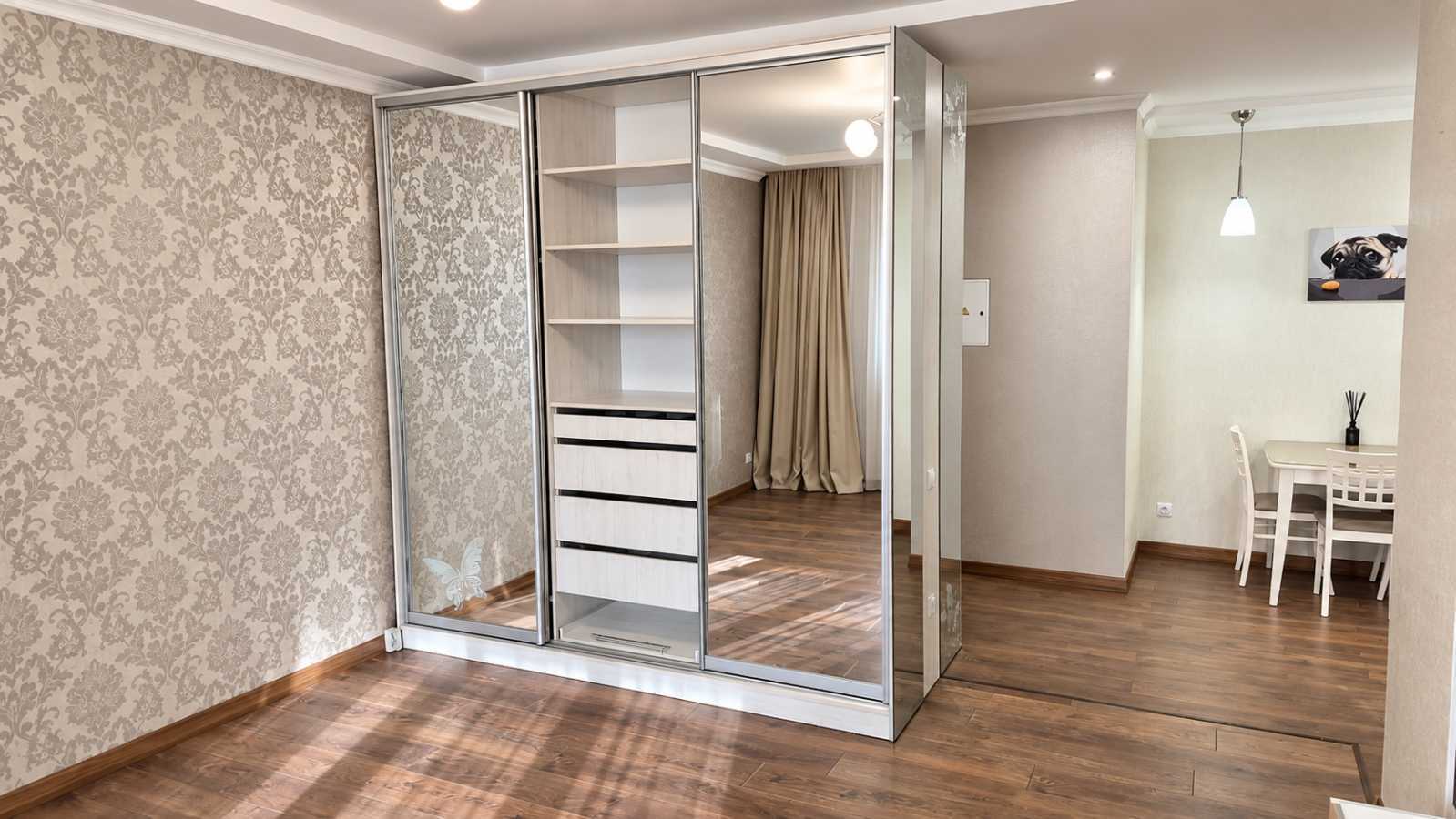 Продажа 1-комнатной квартиры 52 м², Михаила Донца ул., Ломоносова, 48