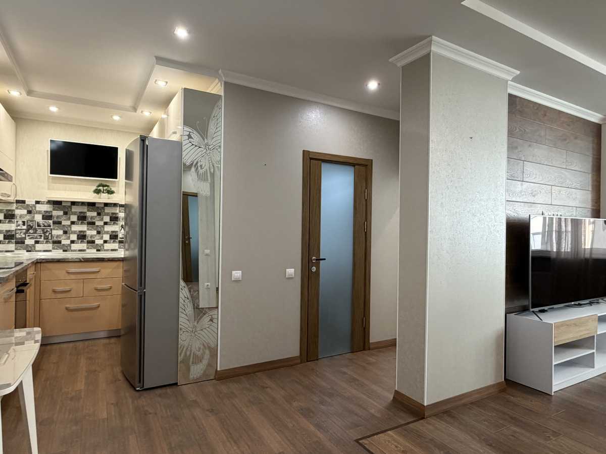Продажа 1-комнатной квартиры 52 м², Михаила Донца ул., Ломоносова, 48