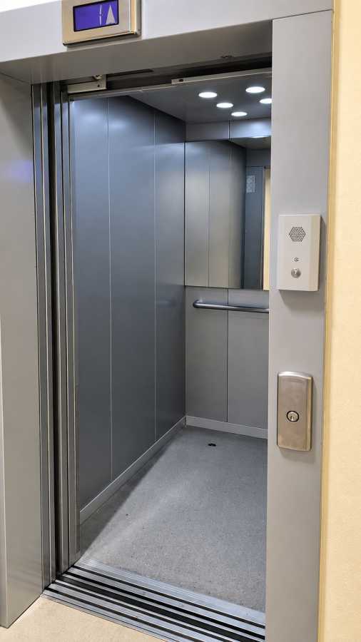 Продажа 1-комнатной квартиры 52 м², Михаила Донца ул., Ломоносова, 48