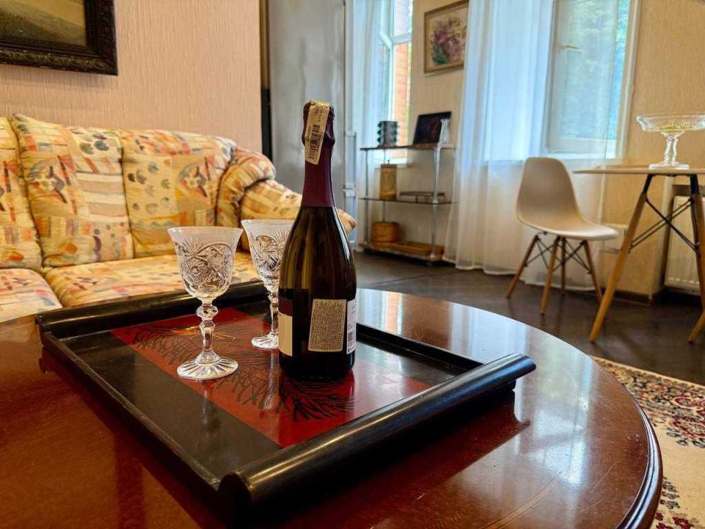 Оренда 2-кімнатної квартири 47 м², Панаса Мирного вул., 9Б