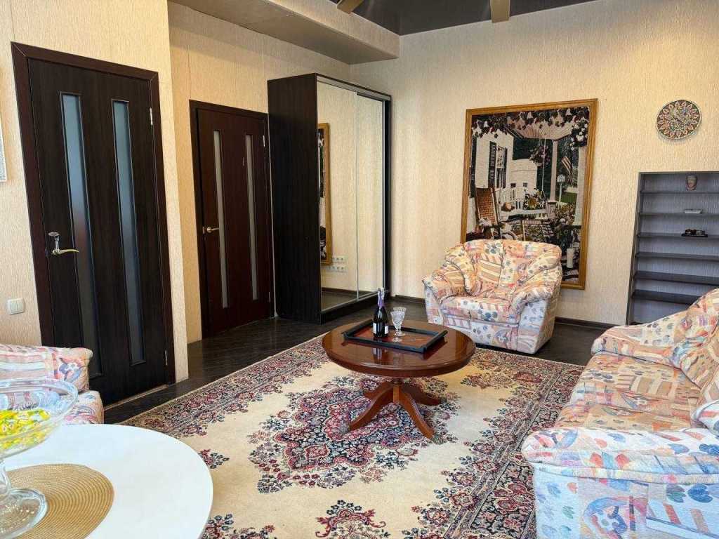 Оренда 2-кімнатної квартири 47 м², Панаса Мирного вул., 9Б