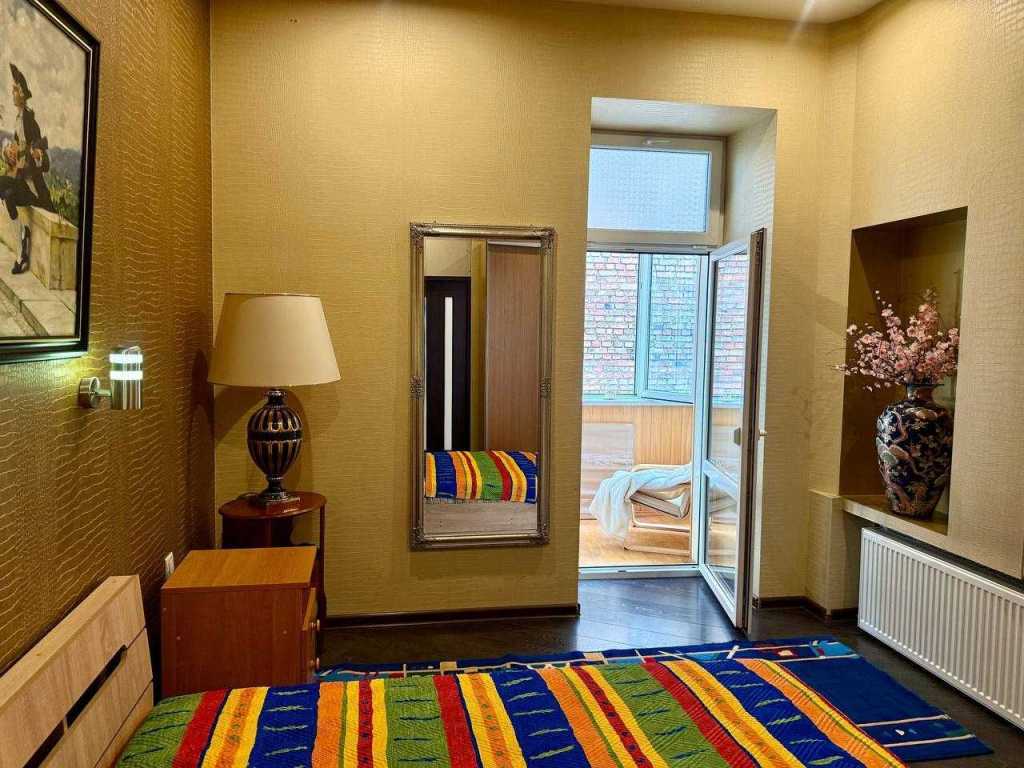 Оренда 2-кімнатної квартири 47 м², Панаса Мирного вул., 9Б