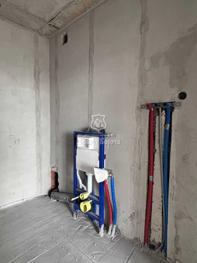 Продаж 2-кімнатної квартири 71.3 м², Полкова вул., 65