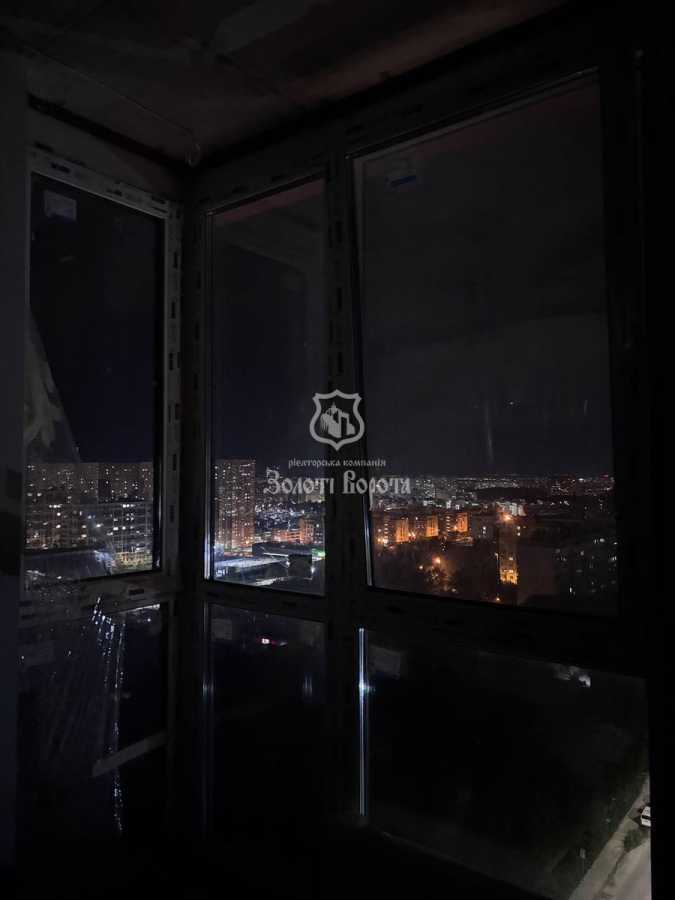 Продаж 2-кімнатної квартири 71.3 м², Полкова вул., 65