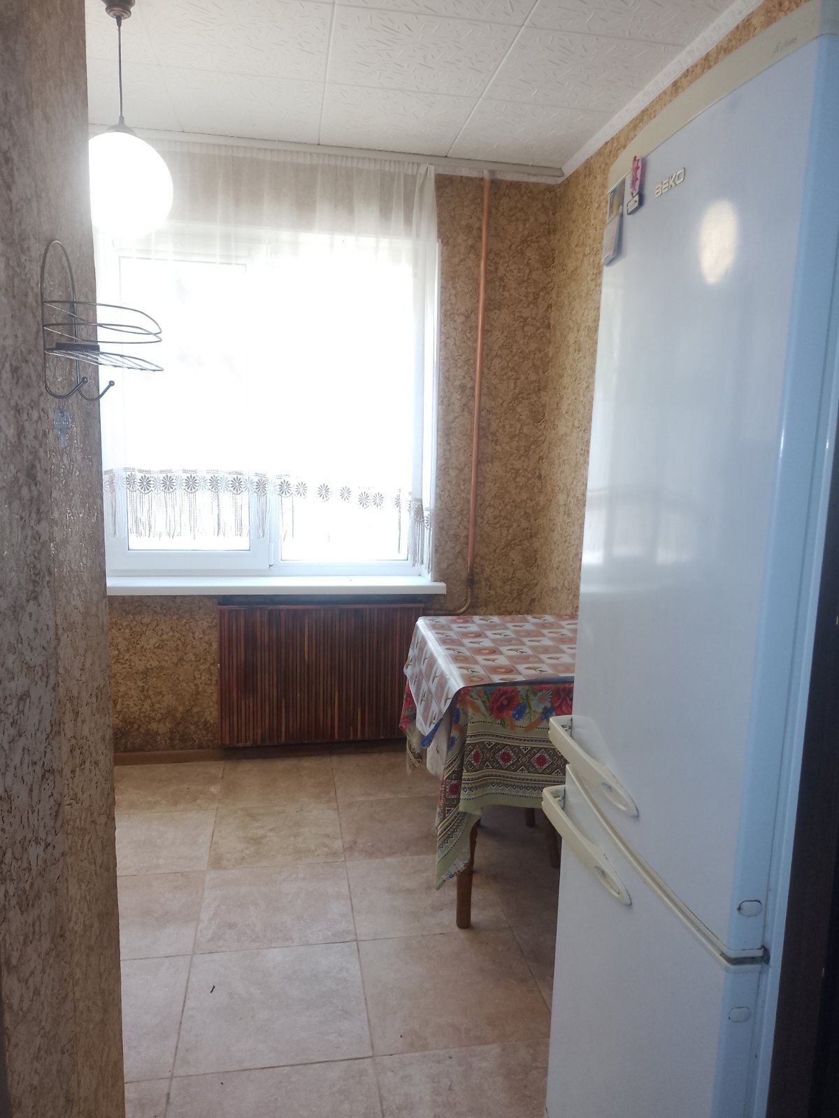 Оренда 3-кімнатної квартири 60 м², Симиренка вул., 5