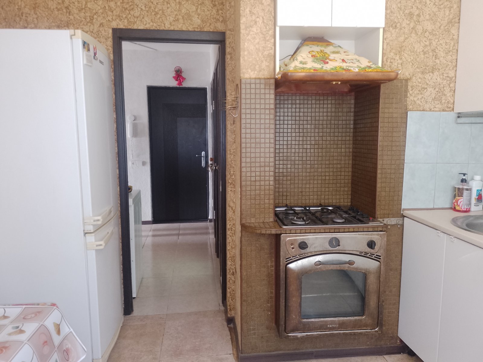 Оренда 3-кімнатної квартири 60 м², Симиренка вул., 5