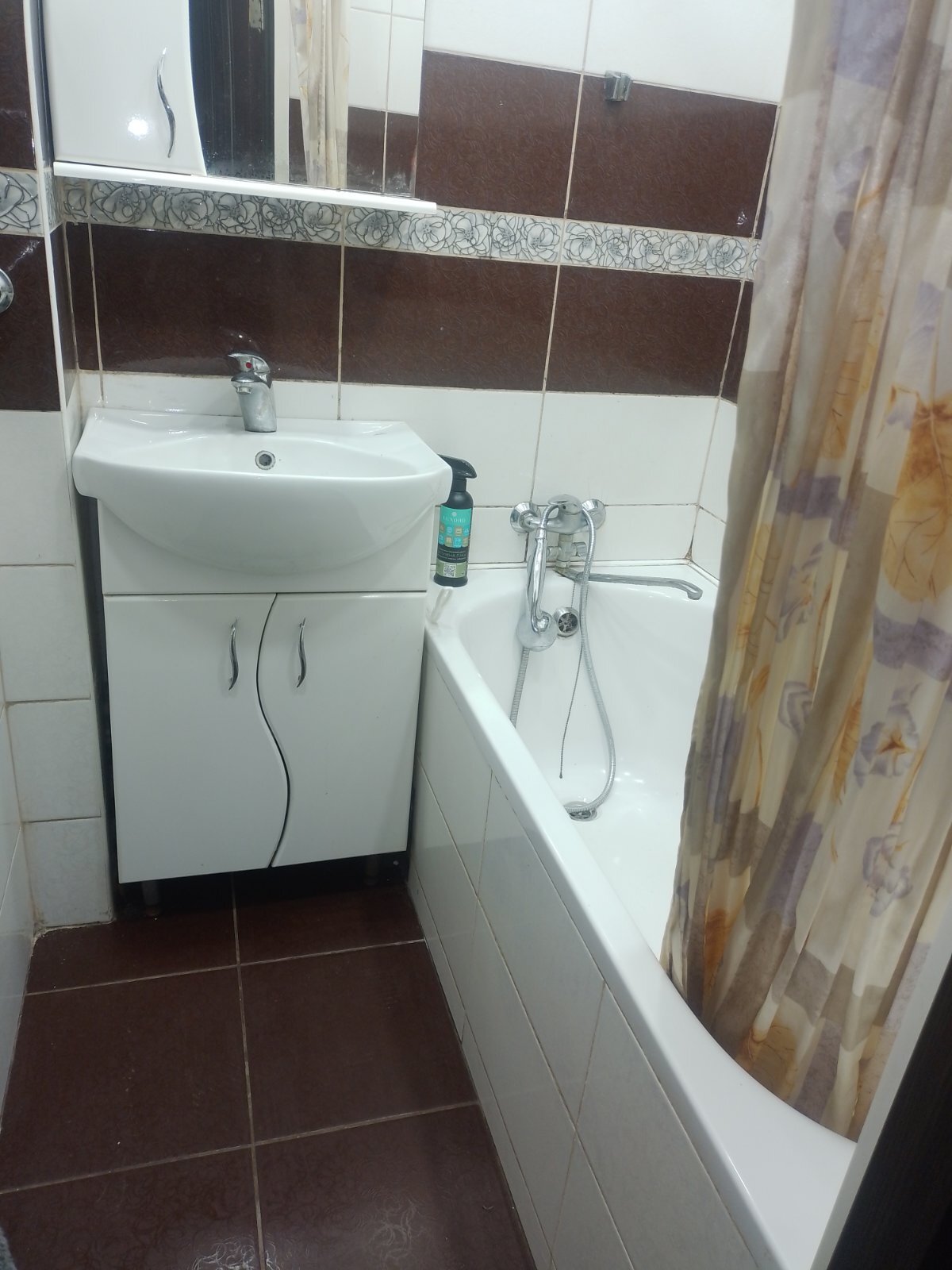 Оренда 2-кімнатної квартири 60 м², Симиренка вул., 5