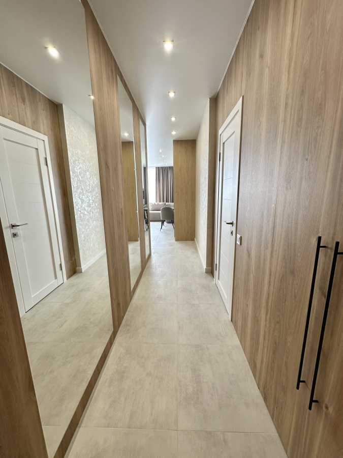 Оренда 2-кімнатної квартири 74 м², Олександра Олеся вул., 2-Б