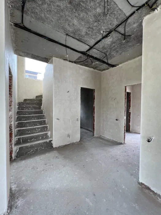 Продаж будинку 160 м²