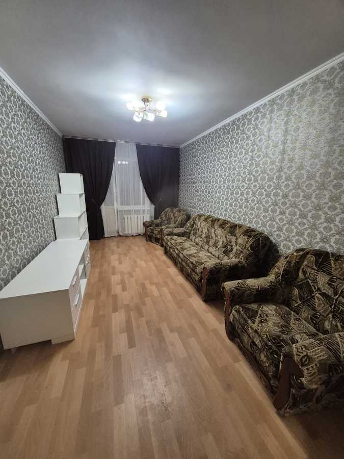 Оренда 3-кімнатної квартири 90 м², Милославська, 12