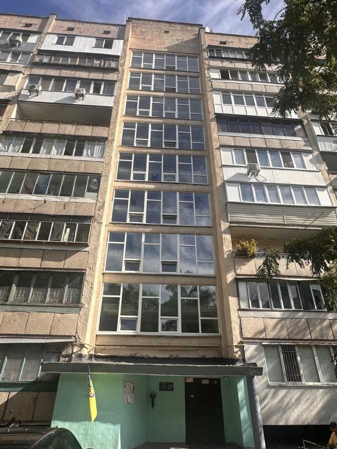 Продаж 1-кімнатної квартири 30 м², Маршала Рокосовського просп., Рокоссовського, 3