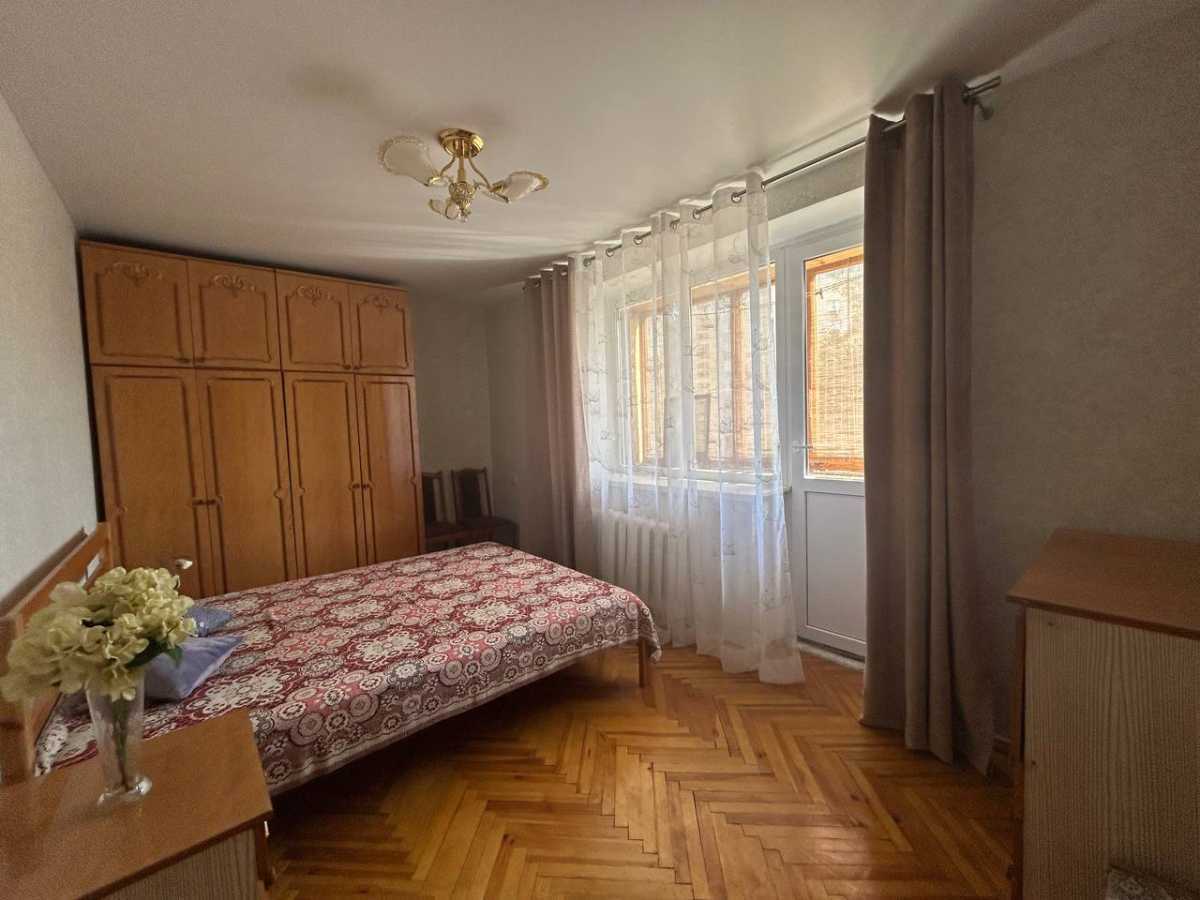 Оренда 2-кімнатної квартири 56 м², Леся Курбаса просп., 3