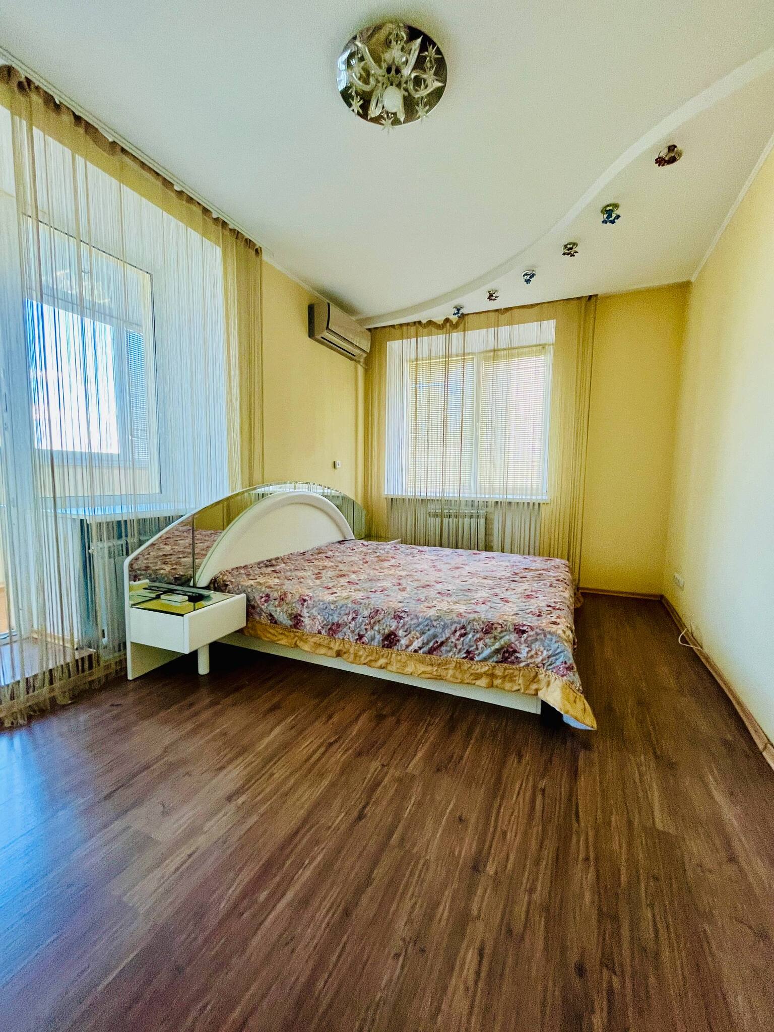 Оренда 3-кімнатної квартири 70 м², Литовська вул.
