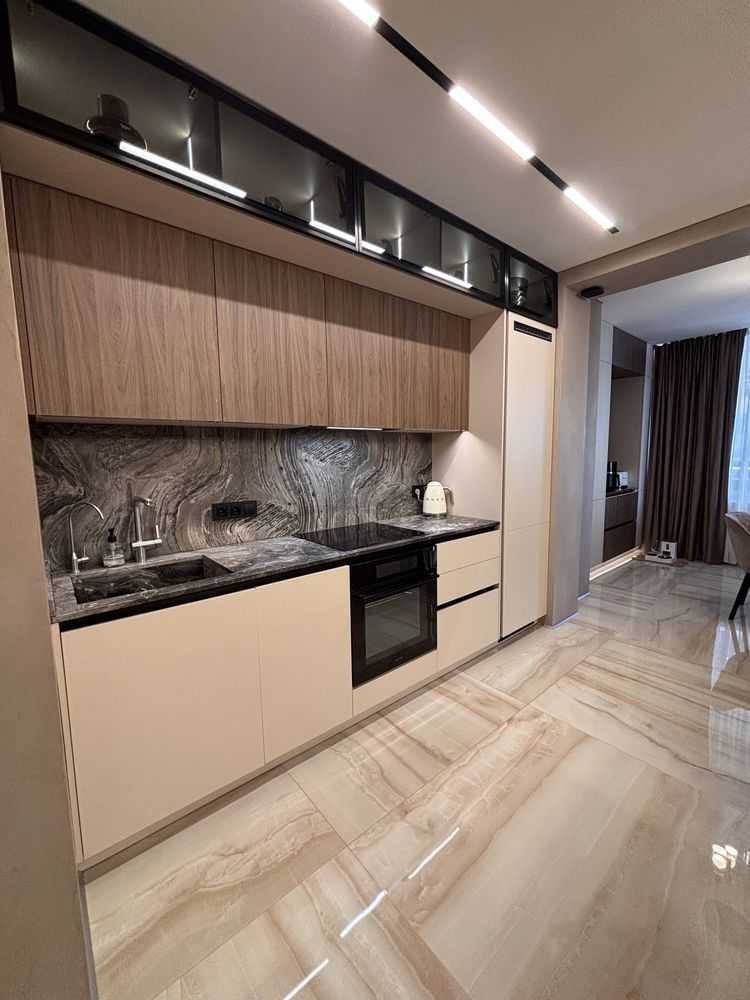 Продажа 2-комнатной квартиры 76.6 м², Академика Амосова ул., 67