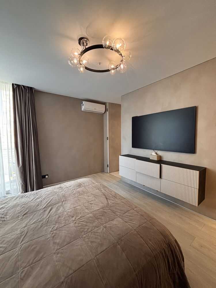 Продажа 2-комнатной квартиры 76.6 м², Академика Амосова ул., 67