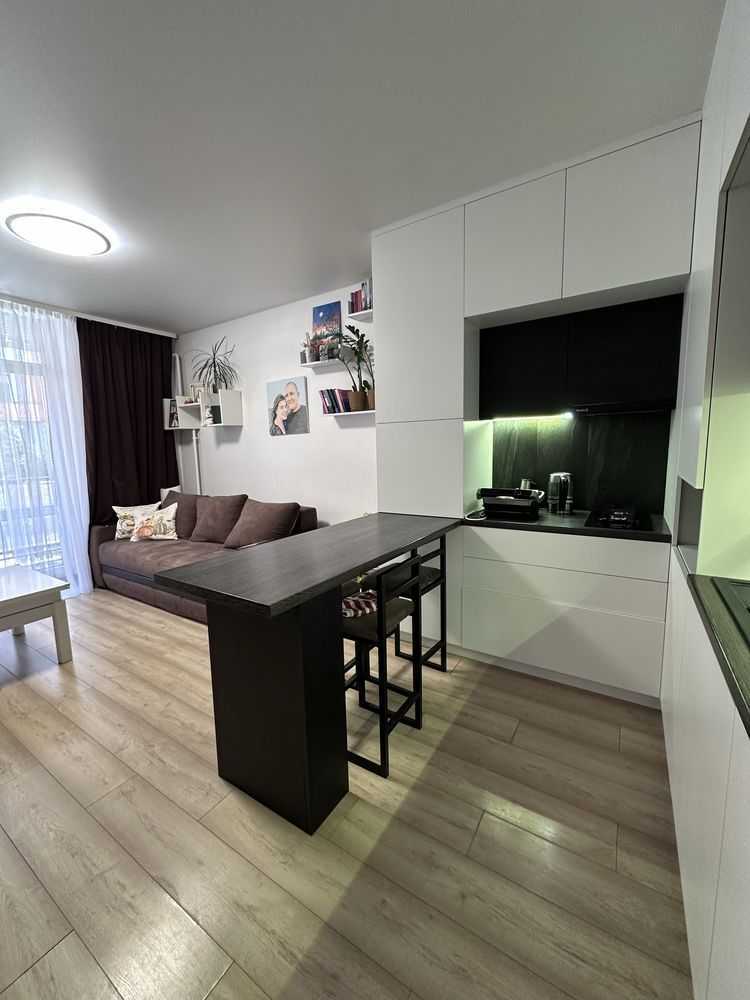 Продаж 1-кімнатної квартири 41.4 м², Соборна вул., 103/14