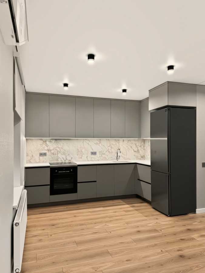 Продажа 3-комнатной квартиры 92 м², Садовая ул., 1б