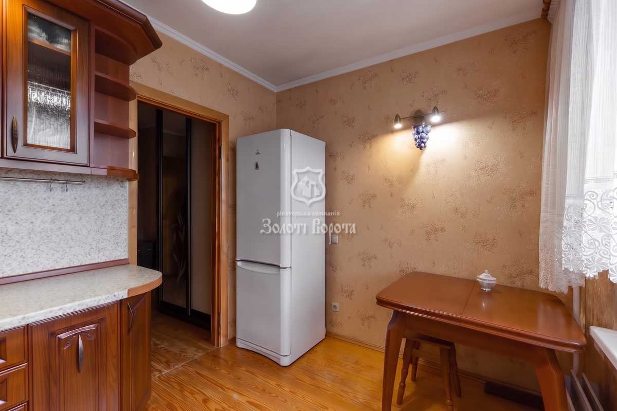 Продаж 1-кімнатної квартири 41.7 м², Лариси Руденко вул., 3Б