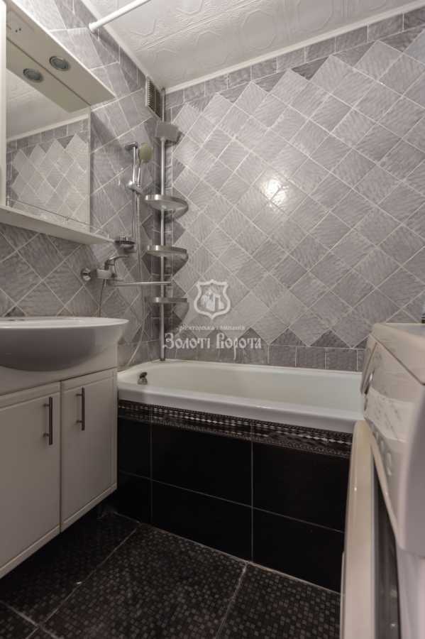Продаж 1-кімнатної квартири 41.7 м², Лариси Руденко вул., 3Б