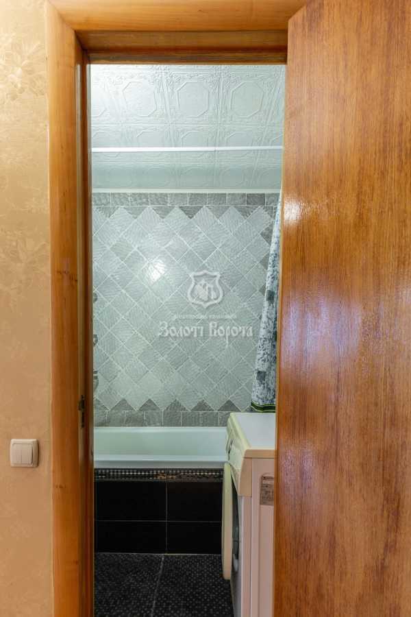 Продаж 1-кімнатної квартири 41.7 м², Лариси Руденко вул., 3Б