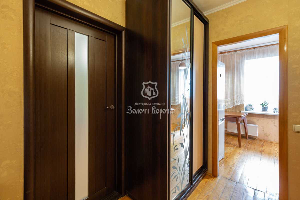 Продаж 1-кімнатної квартири 41.7 м², Лариси Руденко вул., 3Б
