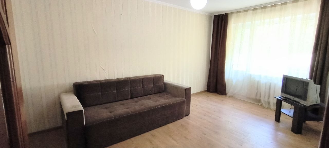 Продаж 1-кімнатної квартири 34 м², Академіка Глушко просп.