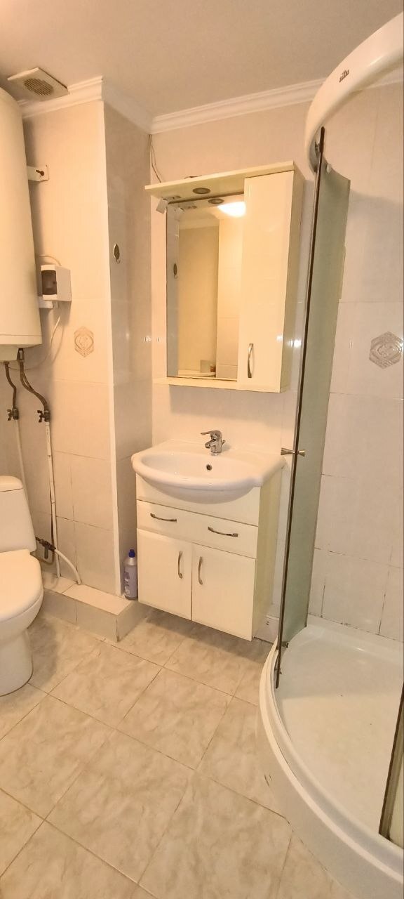 Продаж 1-кімнатної квартири 34 м², Академіка Глушко просп.
